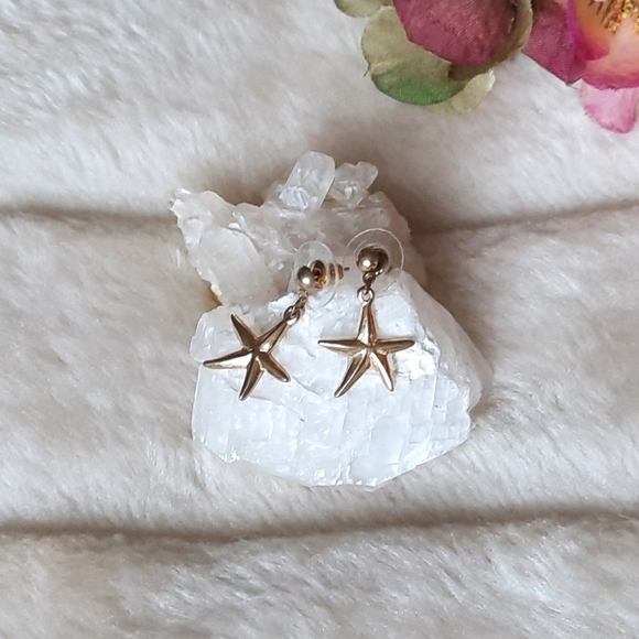 Golden Starfish Pierced Earrings - Picture 1 of 7